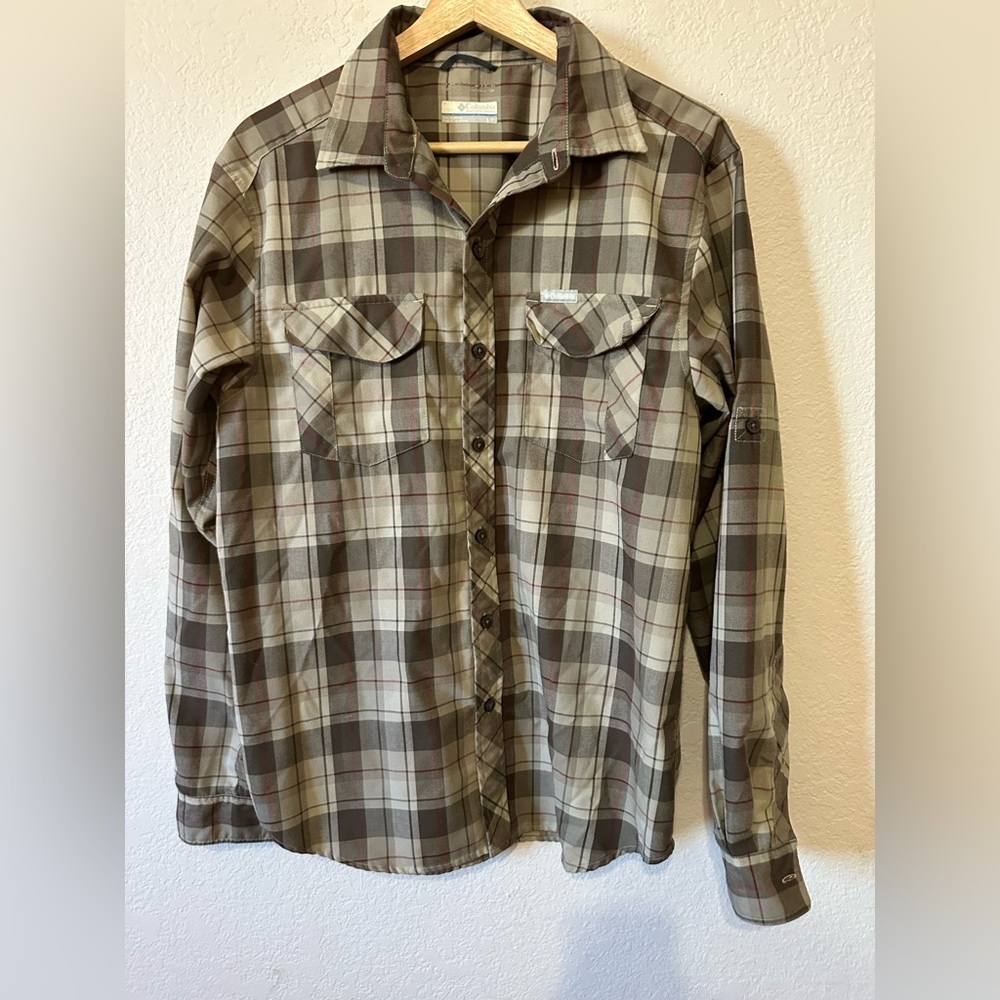 Columbia Silver Ridge Utility Lite Plaid Long-Sleeve Shirt in Tan and Brown - S